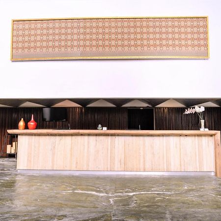 לווק Estrella Hotel & Conference מראה חיצוני תמונה