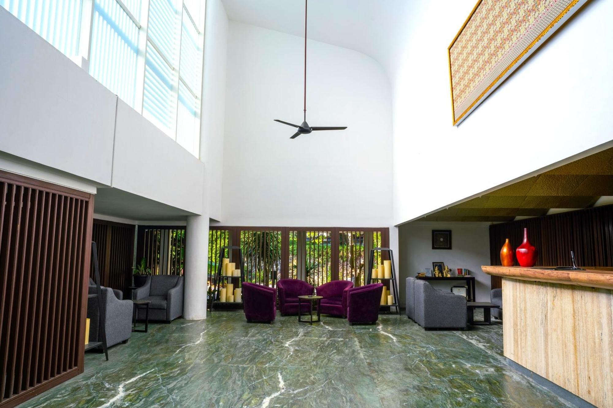 לווק Estrella Hotel & Conference מראה חיצוני תמונה